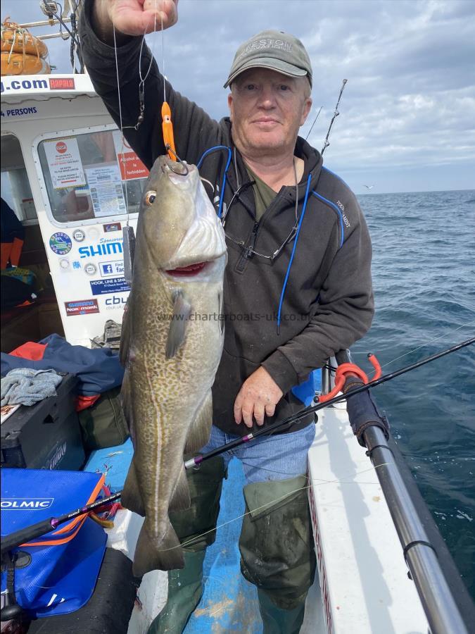 5 lb 9 oz Cod by Dean.