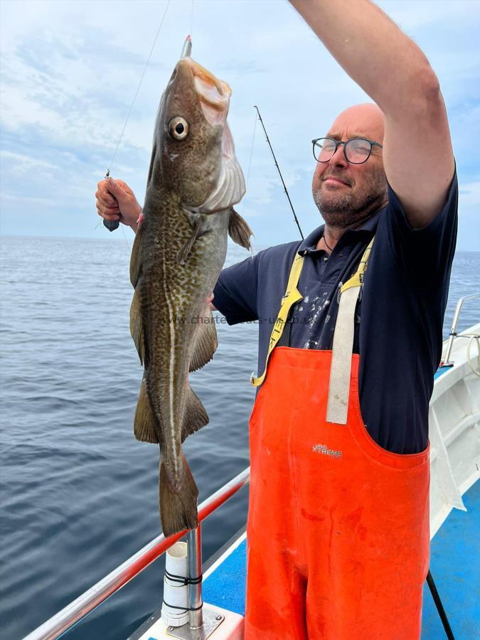 5 lb 14 oz Cod by Skipper.