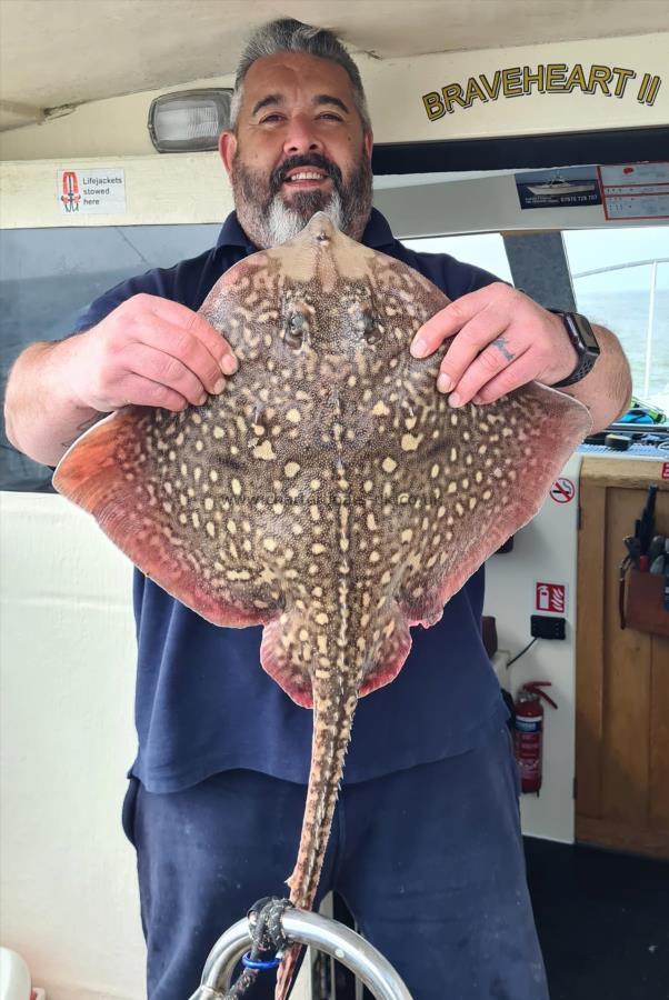 8 lb 4 oz Thornback Ray by Bones