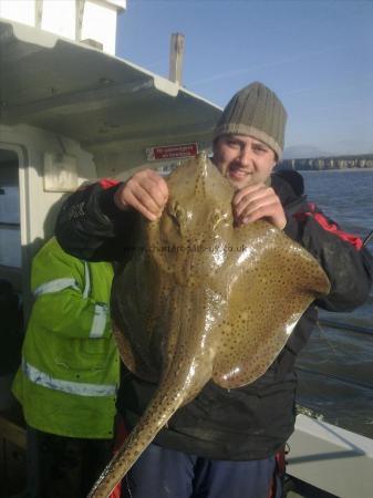 12 lb Blonde Ray by rhys watts