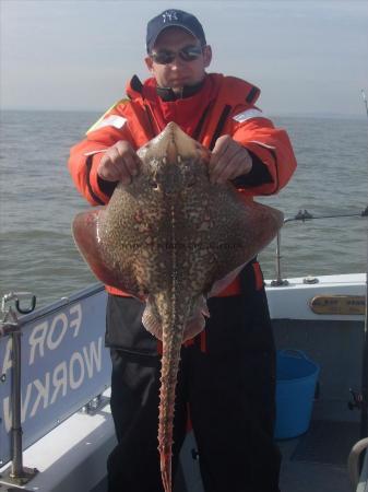 9 lb 8 oz Thornback Ray by neil