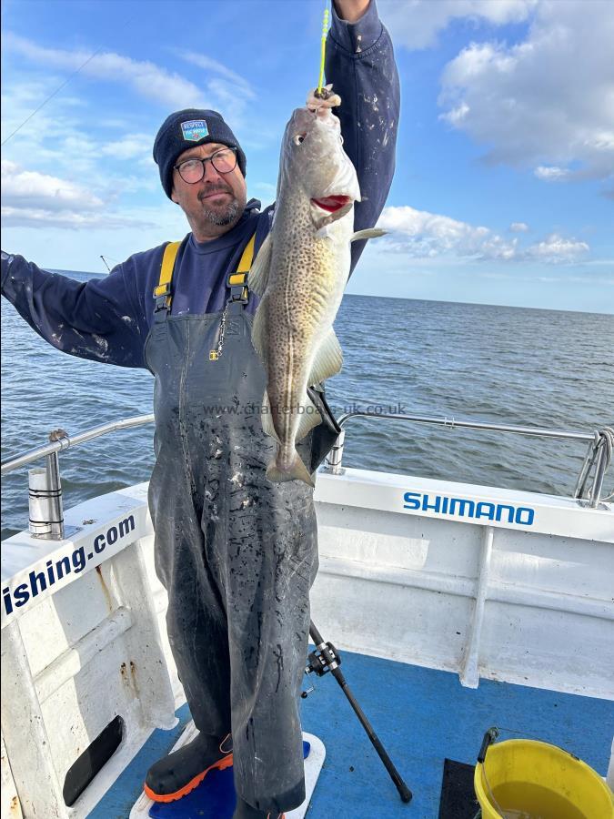 5 lb 5 oz Cod by Skipper.