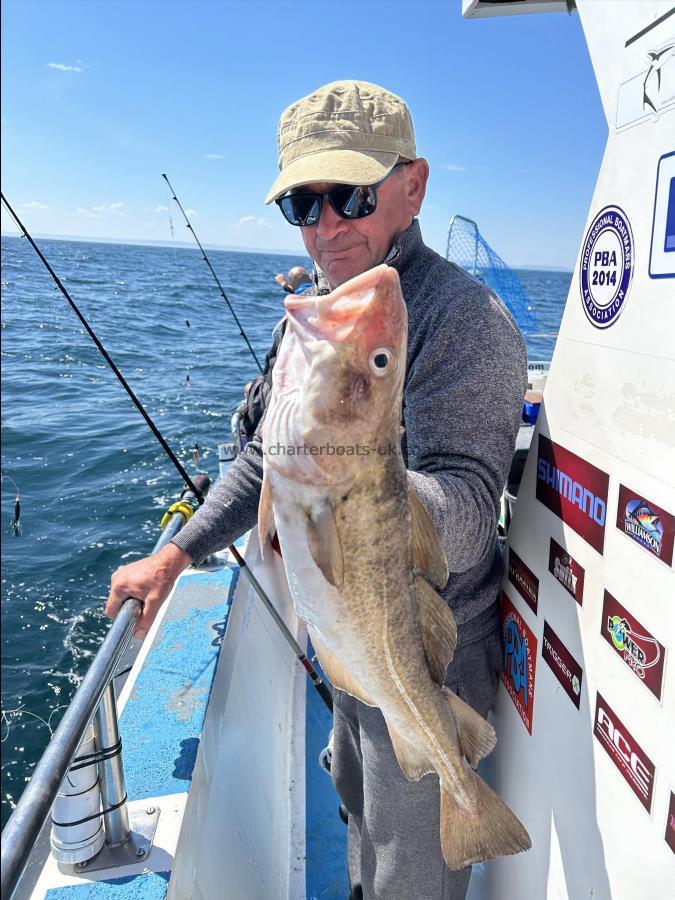 5 lb 2 oz Cod by Cliff.