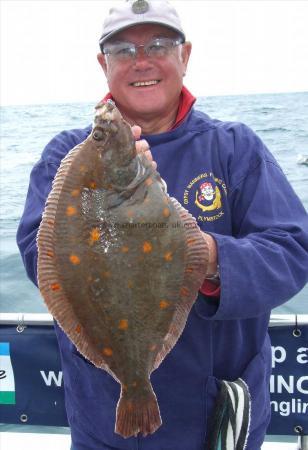 4 lb 4 oz Plaice by Chris Harriss