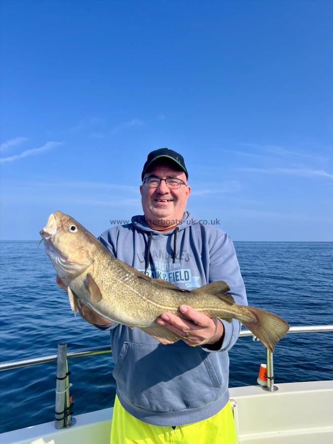 6 lb 8 oz Cod by Daz Short