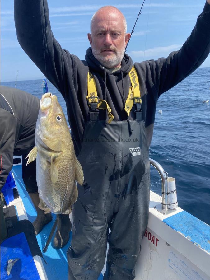 5 lb 5 oz Cod by Guy.