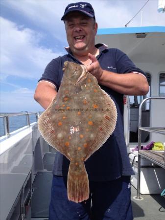 5 lb 9 oz Plaice by Darren Bunce