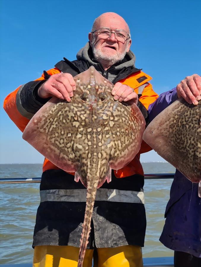 8 lb 2 oz Thornback Ray by Ken