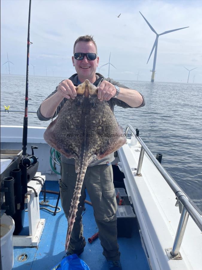 9 lb 7 oz Thornback Ray by Mark Lazenby with a 9lb 7oz Thornback Ray