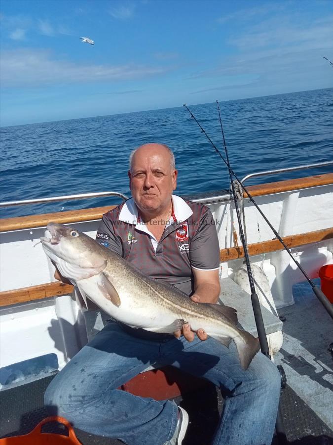 8 lb 12 oz Cod by Rob,