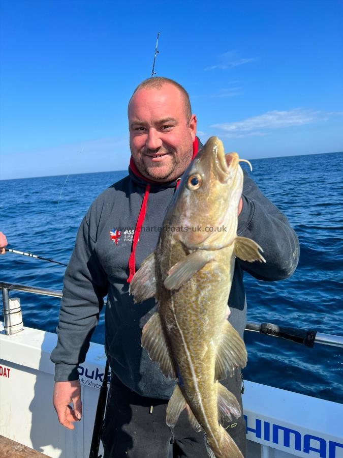 5 lb 13 oz Cod by Lee.