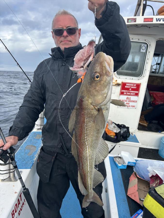 7 lb 2 oz Cod by Gary.