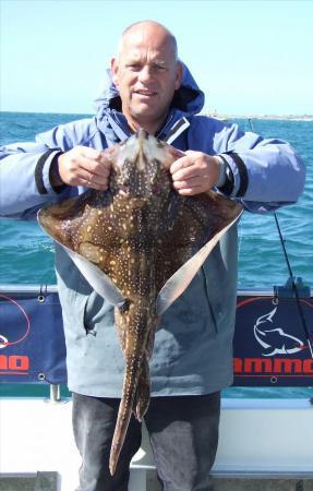 11 lb Undulate Ray by Mark Laker