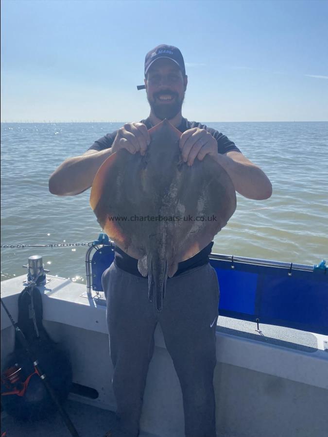 8 lb 7 oz Thornback Ray by Jason