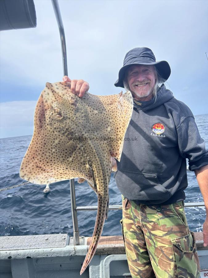 9 lb Blonde Ray by dinky