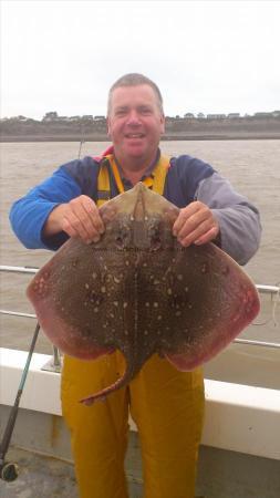 10 lb 12 oz Thornback Ray by gordon smith