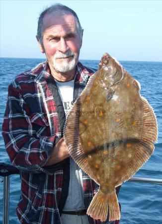 4 lb 4 oz Plaice by Chgris Rogers