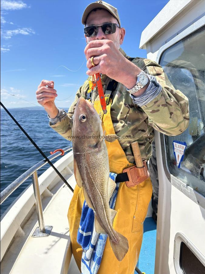 2 lb 14 oz Cod by Derek.